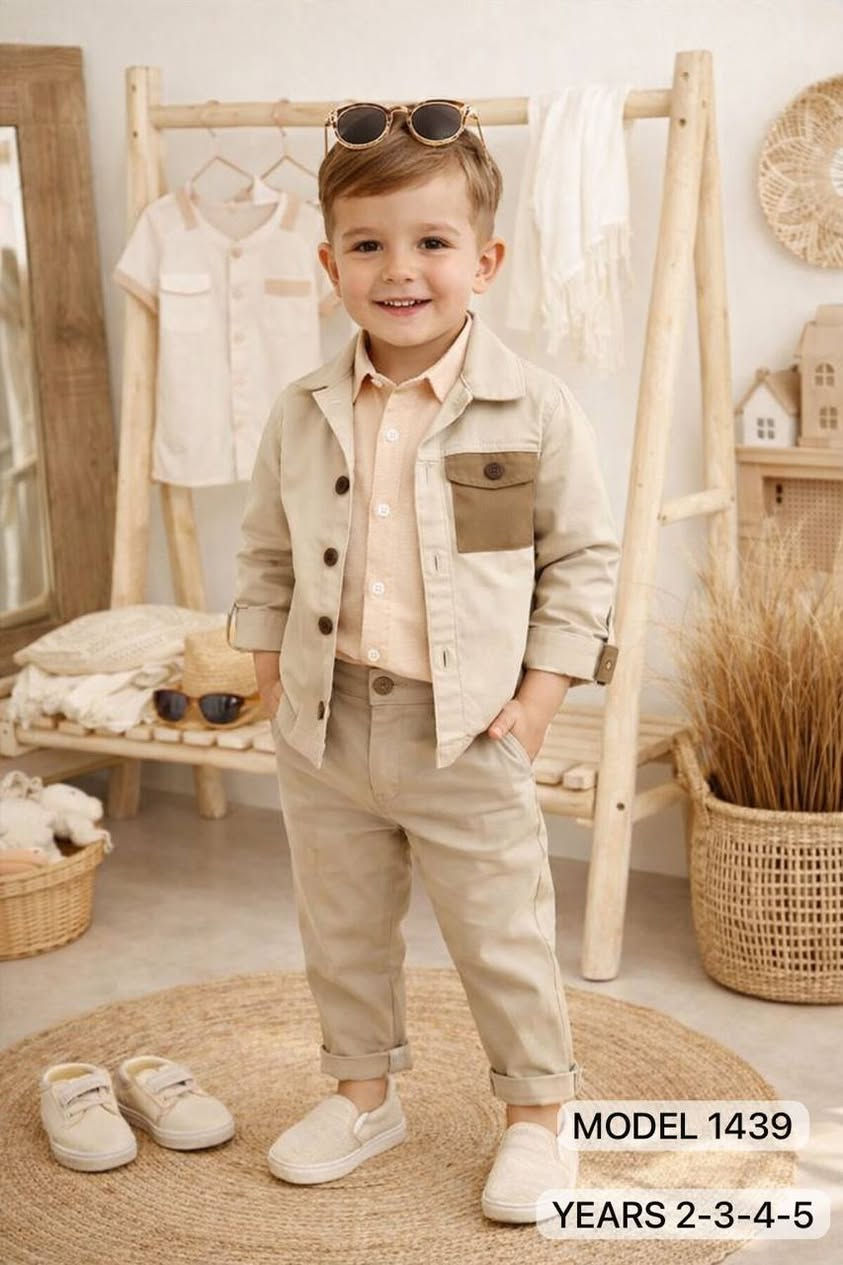 طقم ولادي 3 قطع تركي درجة اولئ 🇹🇷🔥
قياسات 2_5 سنة 😍😍😍

السعر 30 الف 
#سامراء_حي_صلاح_الدين_قرب_جامع_القريشي
#مجمع_الخليج_للألبسة 😉😉👍


**إذا كنت صاحب هذا الإعلان وتريد حذفه لأي سبب، رجاءا أرسل رسالة إلى الدعم الفني**