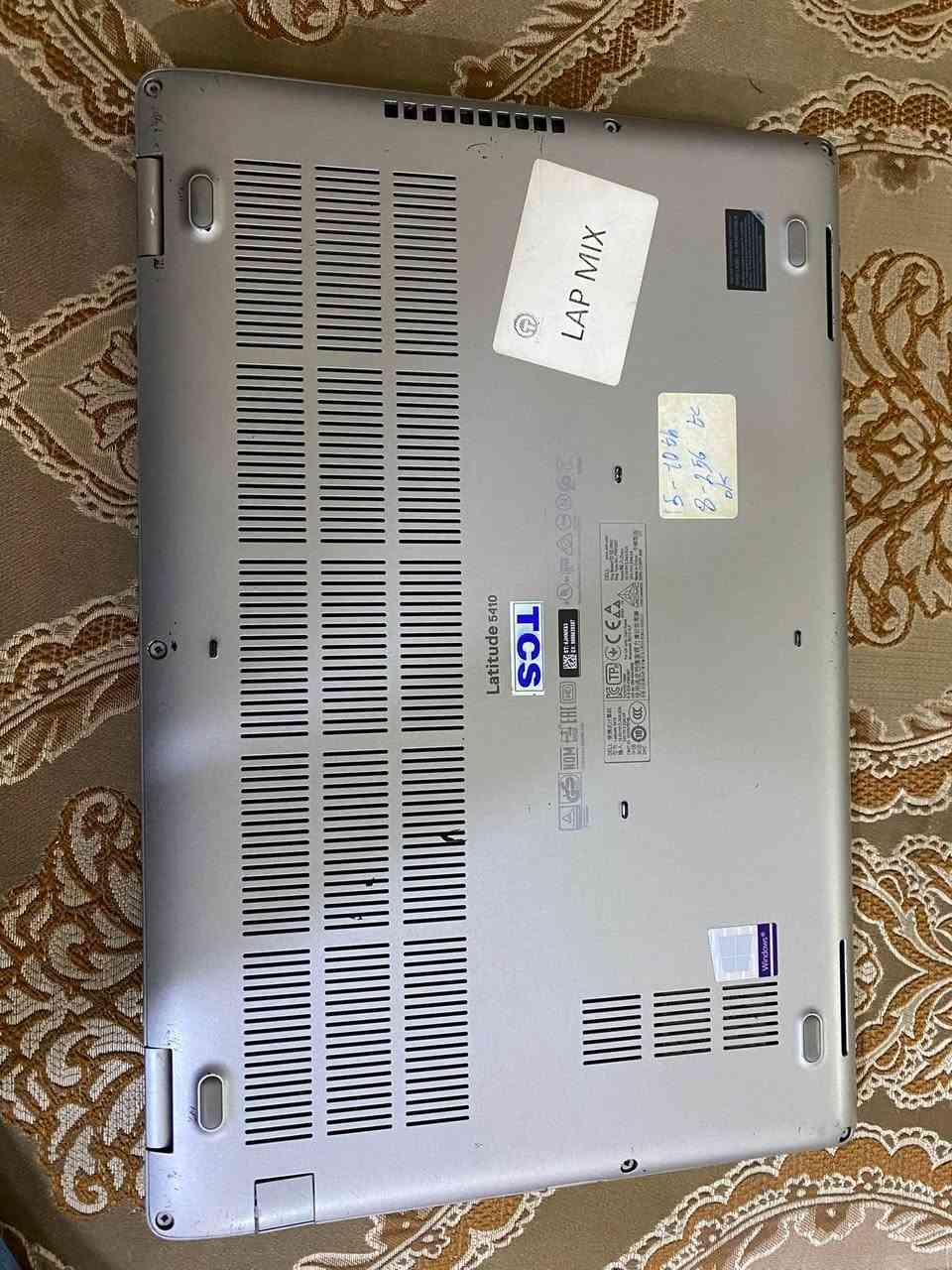 لابتوب DELL
cori5
جيل العاشر 
رام 8 
ذاكر 256 
جهاز نضيف ومرتب يصلح للدراسه ولجميع لاعمال المكتبيه 
للتواصل ***********
***********
