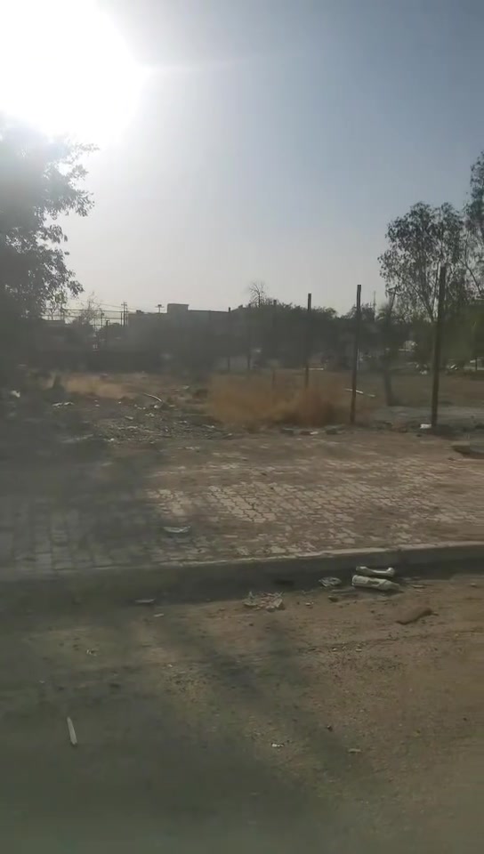سلام عليكم ورحمة وبركاته هيكل اللبيع تكريت شارع الزهور قرب كاردن ستي بسمي المساحه ٢١٨ اربع غرف نوم وثلاث صحيات وماناور عدد ثنين ومطبخ وصالات ثنين السعر ٢١٥  الاستفسار/ ***********
