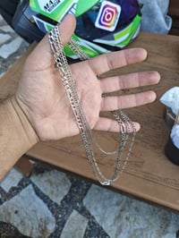 زناجيل فضه 3 قطع كارتير ايطالي 925 الكصير 7 غرام والناعم الطويل 11 غرا...