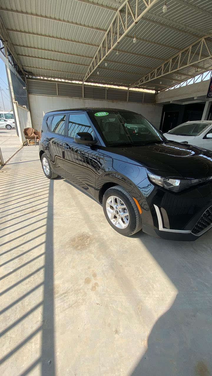 السلام عليكم
كيا صول 2025 
وارد امريكي 
مواصفات معروفه LX
حادثها خفيف ليبل واحد كلها
السياره نضيفه كلش
ماشيه (١٨) مناقصها اي شي 
رقم اربيل تريد وكاله او تحويل 
سعرها 175 وبيها مجال
مكاني واسط العزيزيه
هـ ‭٠٧٨٣ ٠٥٥ ٣٧٧١‬
هـ ‭٠٧٧٣ ٢١٤ ٠٧٧٢‬
