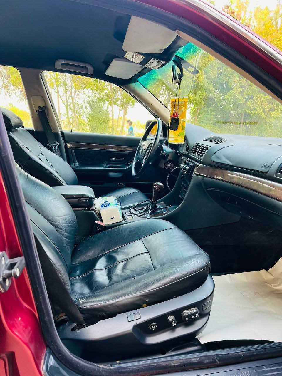 موديل 1995 محدثه 2000 فول عدا السلايت كير محرك تبريدكله جديد سنويه 31 رقم اربيل الجديدصدرخلفي ائمامي كله جديدتخم تايربعده بل ظمان باتري بعده بل ظمان كهربائيات كلها شغاله شاشه دمام سستم صوت سياره جاهزه على اخرحبايه ***********
