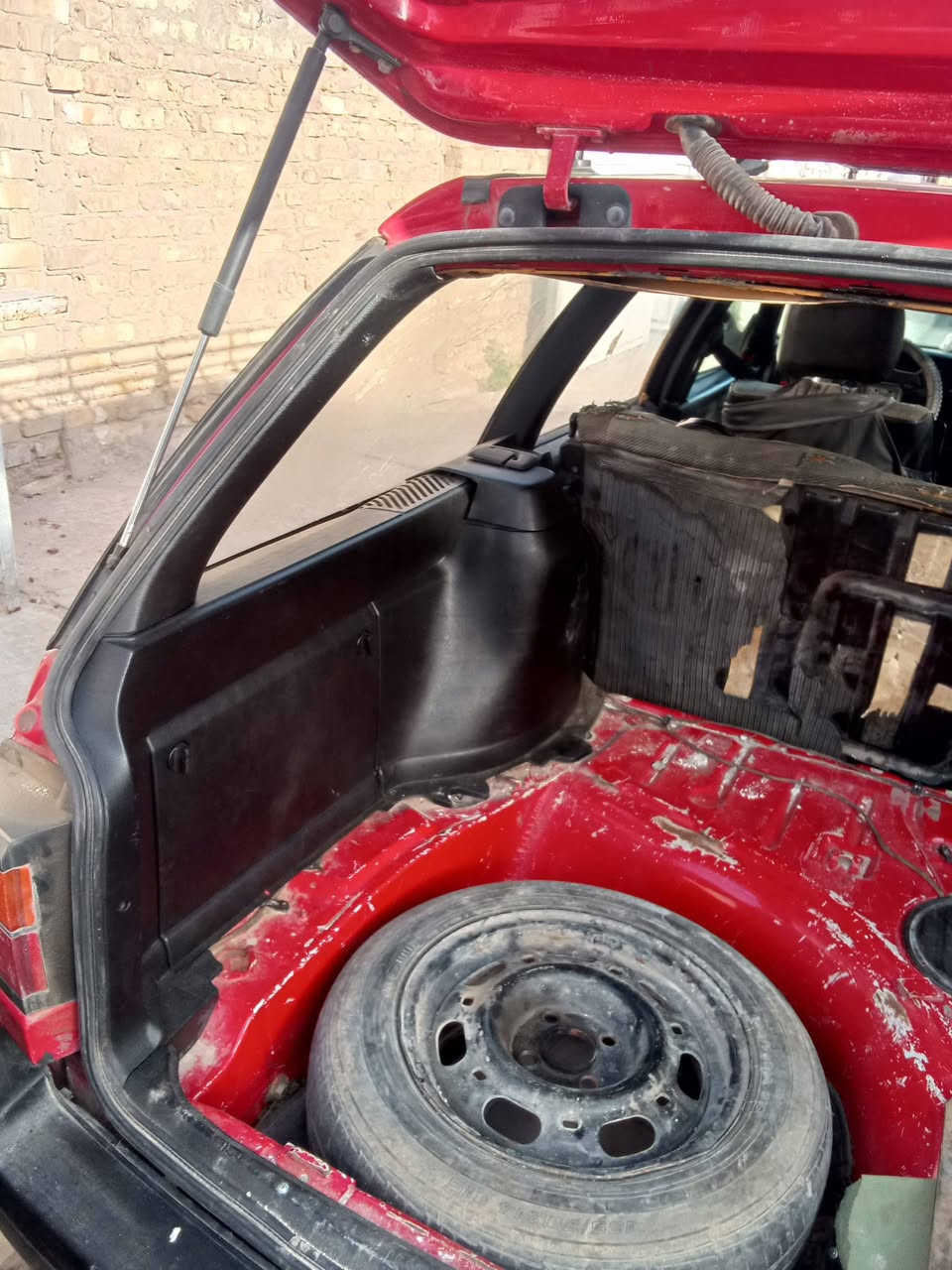 سلام عليكم للبيع كولف باسات موديل 92 ابلادية قطره صبغ مابيه استيشن سعر 36 وبيه مجال  أي استفسار هذا رقمي *********** باسمي رقم بغداد سنوية لغاية 30 العنوان بغداد كاظمية
