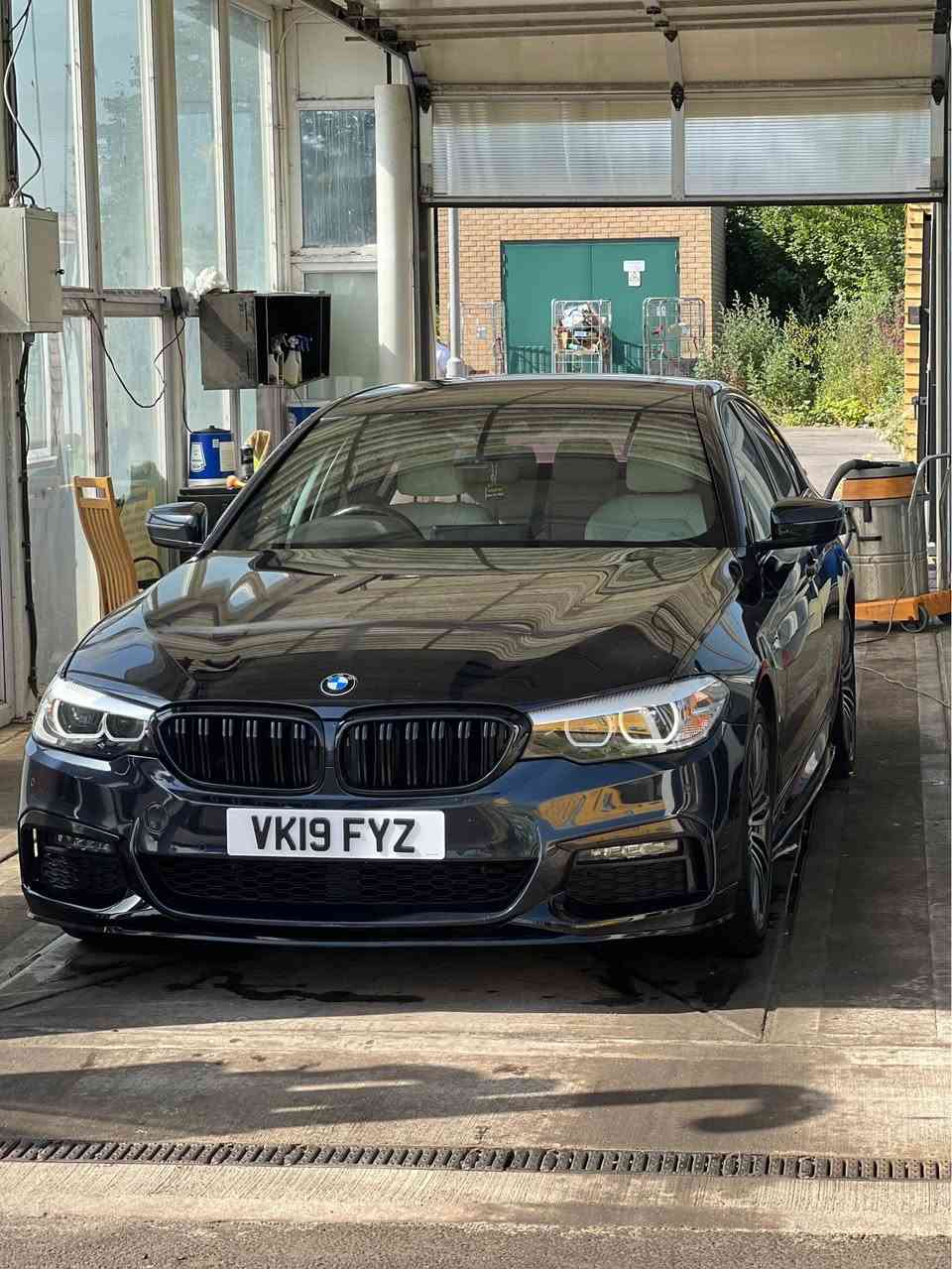 **full service history**
Hello and welcome to the post got this brilliant 2019 bmw 530E M Sport 2.0 petrol and hybrid automatic transmission clean interior and exterior start and drive perfect creamy leather heated seats, Bluetooth, parking sensors, reverse camera, cruise control, satellite navigation, different drive modes, and much more cat s for any inspection or test drive welcome Middlesbrough, Cleveland


**إذا كنت صاحب هذا الإعلان وتريد حذفه لأي سبب، رجاءا أرسل رسالة إلى الدعم الفني**