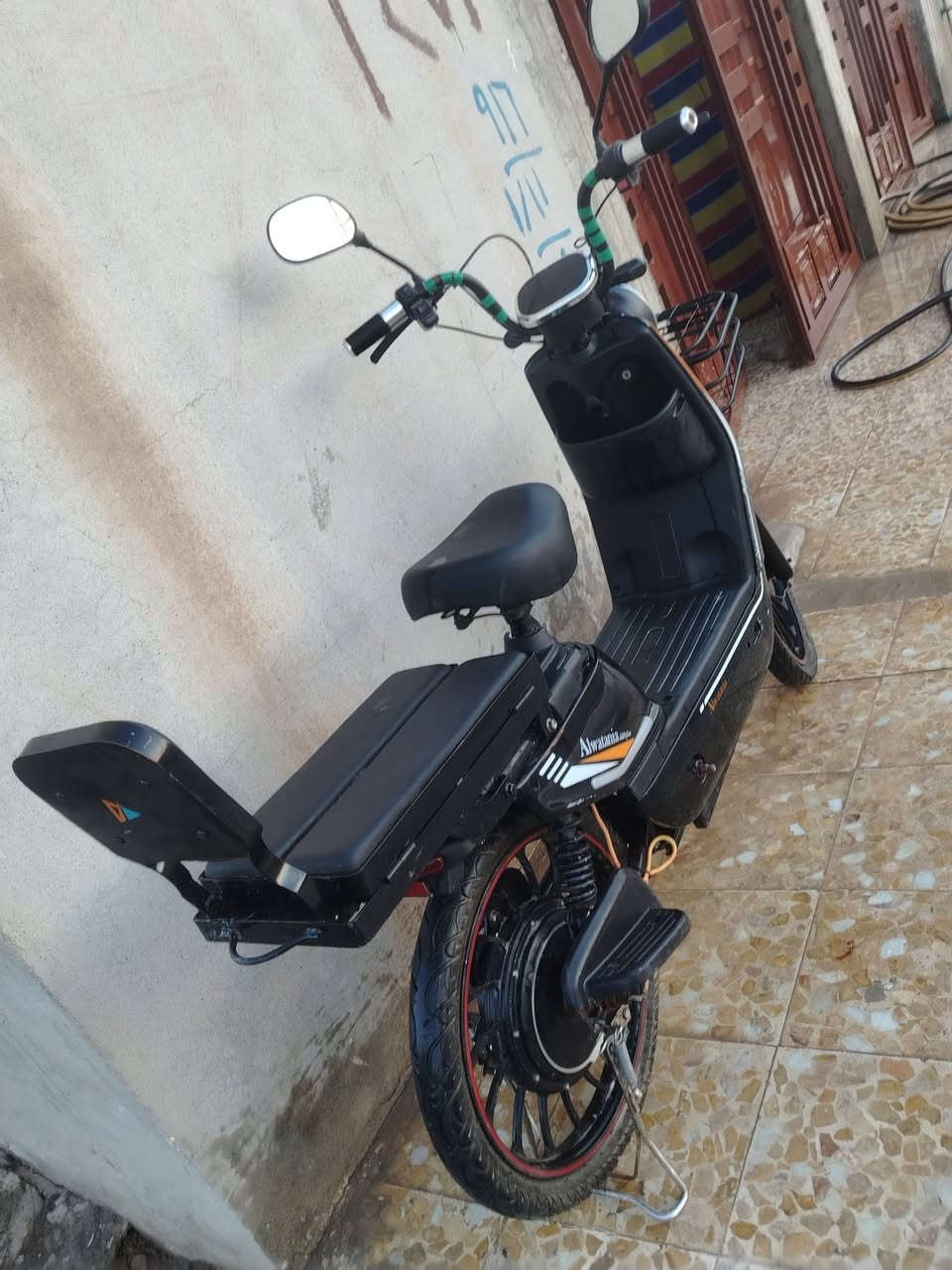 السلام عليكم  عندي مطور نضيف حيل حجم 20
خمس بطريات السعر 300وبي مجال للاستفسار عله هاذء الرقم  مكان الموصل كو كجلي
***********
