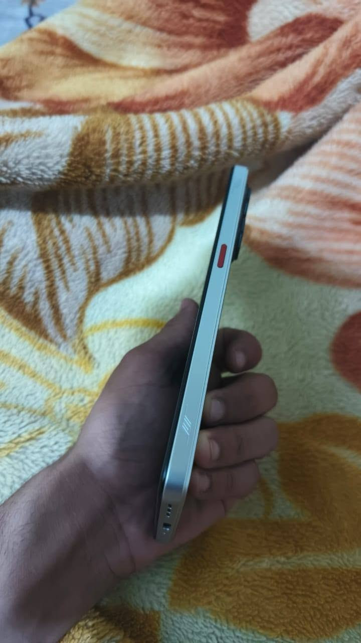 نوبيا نيو 3فايف جي بيع (فقط) سعر 320الف وبي مجال حك جيتك تواصل علا هاذ رقم ***********
