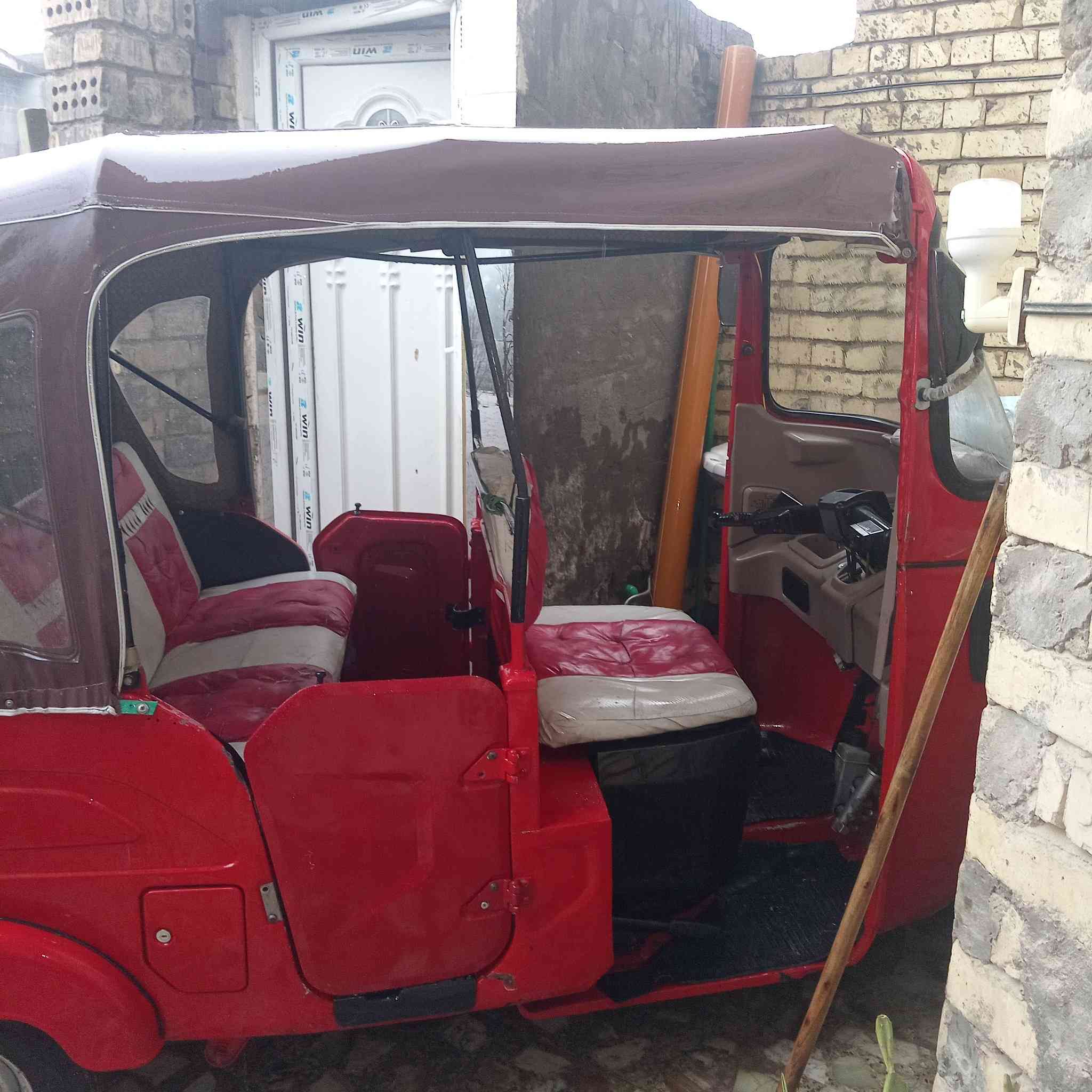 السلام عليكم تكتك للبيع 2021 نهاية سنة 2021 محسوبة علئ 2022  سعرها 7400 وبيها مجال حق الجية *********** تواصلو ويانة على هذا الرقم والعنوان بغداد البياع حي التراث
