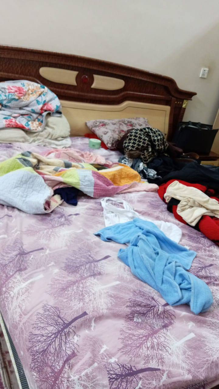 السلام وعليكم غرفه نوم للبيع مستعجل عله بيعته 125 وبيه مجال ***********
