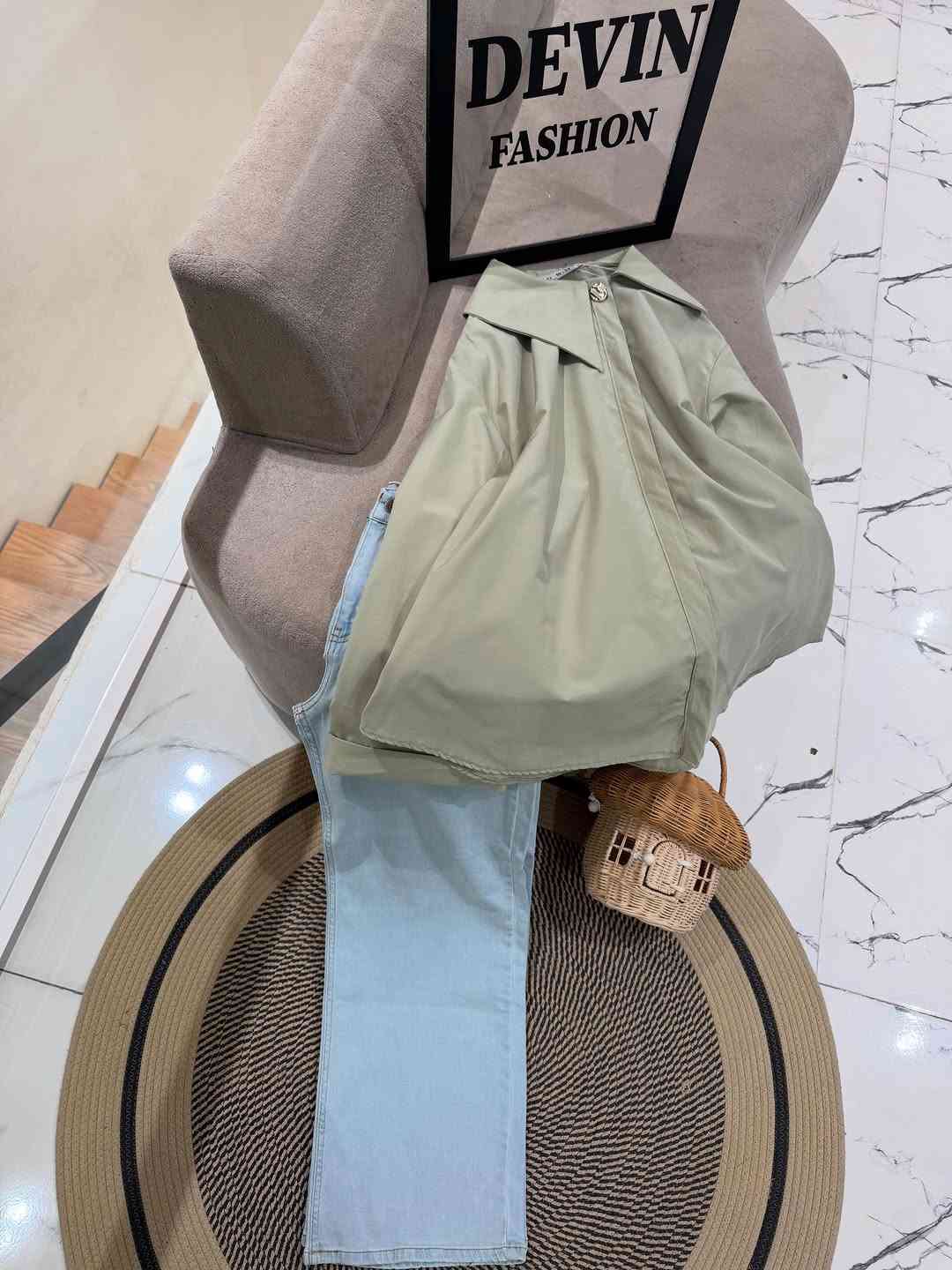 قميص بوبلن بتصميم ياخة جانبية✨ 
كوالتي عالي ✨
متوفر ب 9 الوان 
طول القميص 75cm✨
قياسات 38-46 ✨

كيلوت كصه عدلة ✨
قياسات 36-46✨
#اكسبلور_فولو #اكسبلور_explore #اكسبلورر #اكسبلور_العراق_السعوديه_الاردن_ايران_الكويت_طق_لايكات_كومنت_يلاا💙 اكسبلور_ضيفونا


**إذا كنت صاحب هذا الإعلان وتريد حذفه لأي سبب، رجاءا أرسل رسالة إلى الدعم الفني**