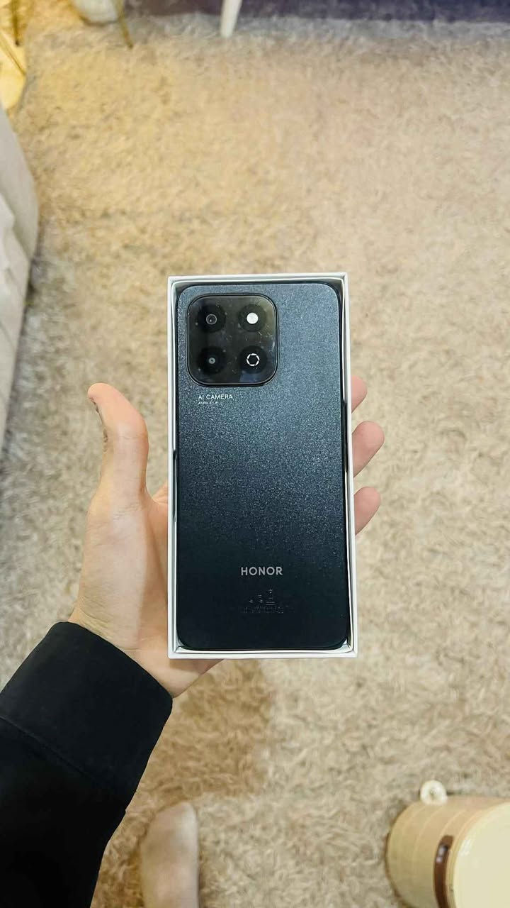 هونرx6b pro الجهاز الاقتصادي من هونر
للبيع
ذاكره الجهاز256GBوليس128
رام وعشوائيه6GB
لون الجهاز الاسود المطفي🖤
نسخه الدبل سيم كارت2
مع شاحنه هونر سوبر جارج القويه66w 

سعر 160وبي مجال للطبيبن رقم ***********
استخدام قليل اخذه لابنك وارتاح كركوك, العراق
