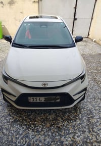 كورلا هايبرد 2025 شكل الأمريكي    بلاك دشن مواصفات ل S السياره ماشيه 1...