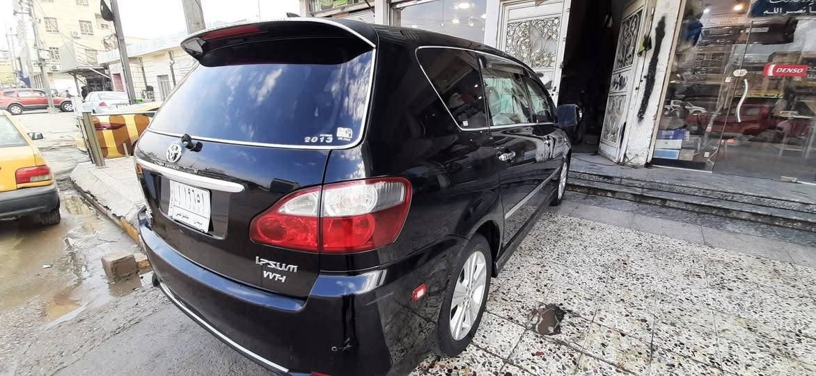 السلام عليكم اخواني الأعزاء 
ابصم للبيع
الموديل ٢٠٠٣ بسمي 
تو ويل فراشه اللون اسود 
رقم ميسان شرط التحويل مكفوله من الصبغ والتبديل والكص ما عدا بارد بالباب الخلفي حته الدعاميات كفاله   تخم تاير جديد 
باتري قبل شهر بدلته كشنات جلد قرميدي اصل مو تلبيس تحكم ستيرن جهه وحده 
العنوان ميسان العماره مركز المحافظة 
السعر 115 وبيه مجال حك الجيه والصور تحكم والدشبول مغلف من الداخل وتبريد ثلج والكهربائيات كله عدته وايرات اصليه والسكليتر هم بدلته وتأسيس جديد للعلم السياره بيه كازكيت بس بدون حماوه  
رقم الهاتف ***********
***********
