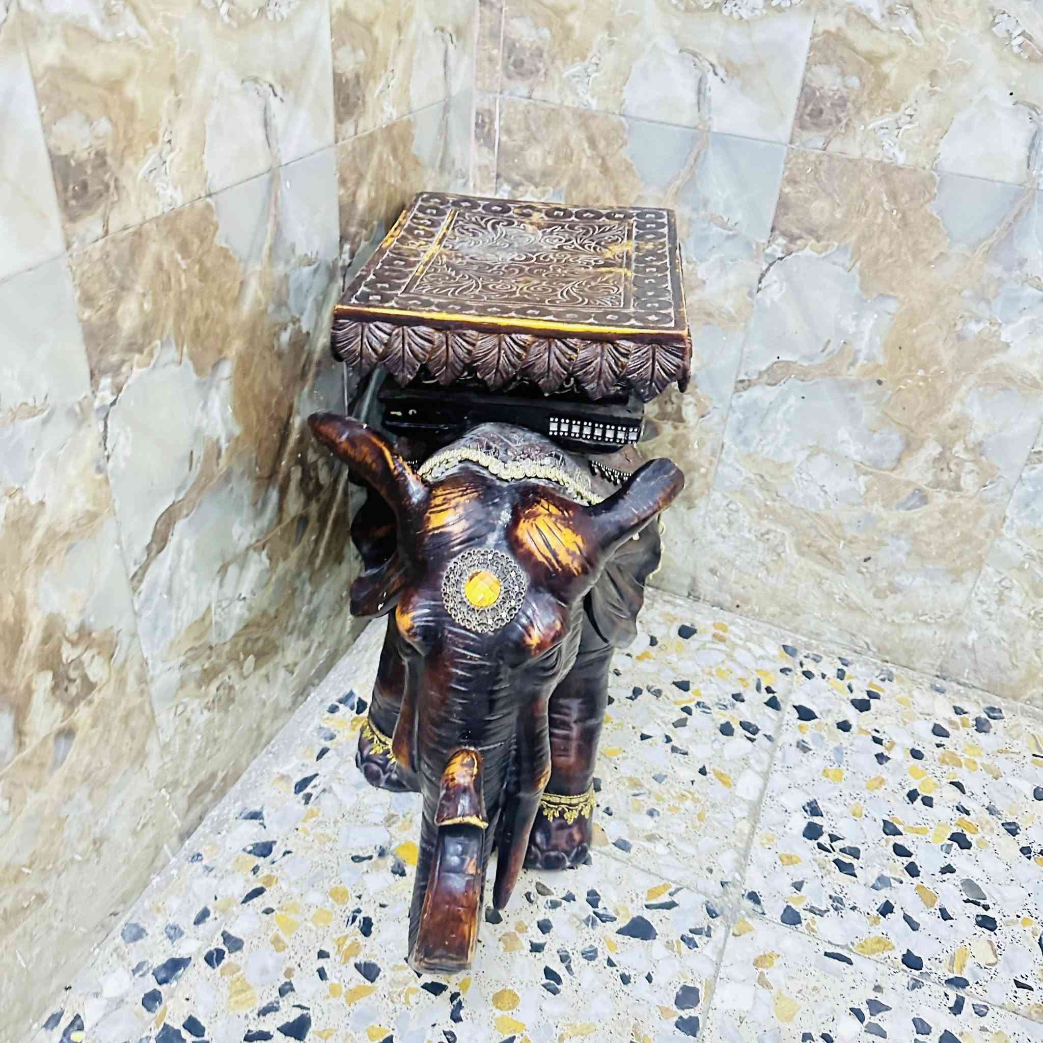 فرشه جديده كلش 35
فيل جبير وحلو 35 وبيه مجال الاسعار لتواصل واتساب ***********
