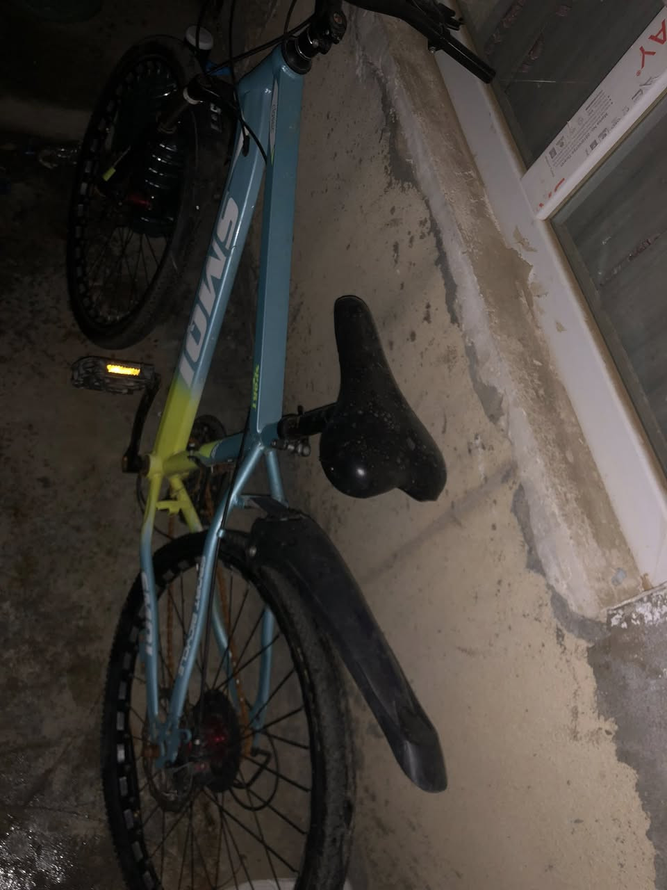 سلام عليكم بايسكل اخو الجديد متروك صارله فتره مابي اي عيب بس تاير وجوب مشكوك السعر45العنوان سليمانيه رزكاري


**إذا كنت صاحب هذا الإعلان وتريد حذفه لأي سبب، رجاءا أرسل رسالة إلى الدعم الفني**