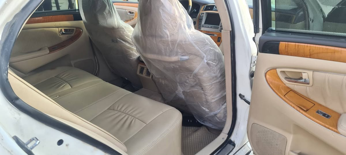 ماجێستا  مووس مووس مۆدێل 2008 بە سمە رساسی ✔
ناو زەرد 5 دوگمە قەپات مواسفات سلاید نیە 👍
کوشن جلد هیتر و خزن و 3 پەردە و سەلاجە 👋
گێر و مەکینە لۆک بۆیاخ سقف و حیزام بە شە رت 👍
تبرید مرکزی و برێک بە سراو جام هە ڵگیراو لێدراویکی هە یە ویلی 2 سایز  تایە  تازە 
دەبڵی کراوە بە شاهینە سوکان عەزەڵە سعری 46 گەڵا و مجال پێش و دوا سپۆرت *********** سلێمانی
الوگۆریش اکم لەسه ر دڵگرتن
