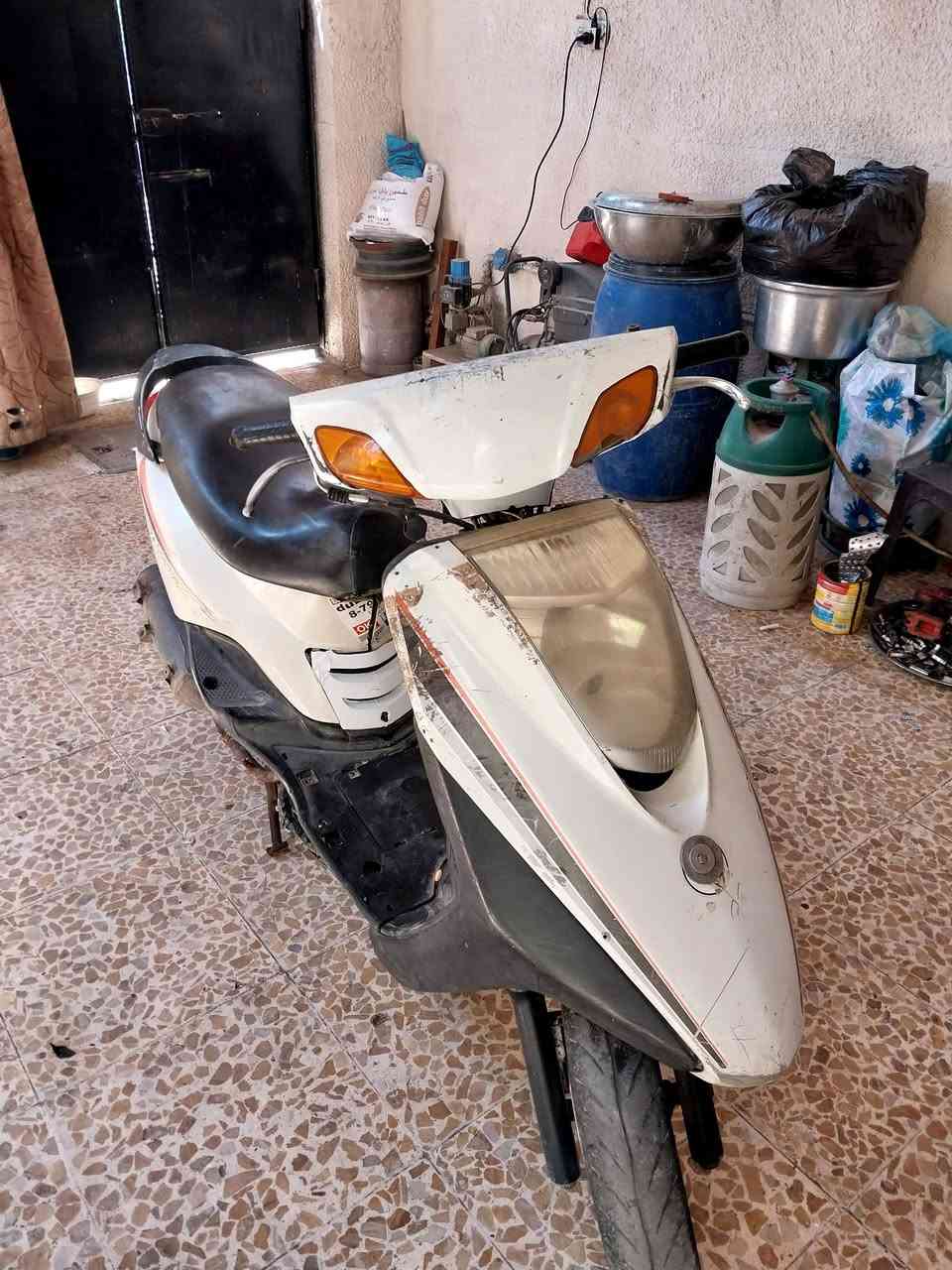دراجه ابريز كفرات كله اصليه دبلات كله شغاله بيه خيط تبخير شلعه ومعدل بيه السعر ٢٠٠ مكاني حريه رقمي ***********
