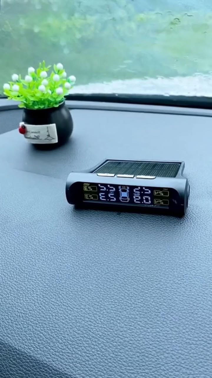 خليك متميز وواعي
جهاز مراقبة ضغط وحرارة الإطارات بالطاقة الشمسية (TPMS)
السعر 18 الف 
يوجد توصيل لكافة المحافظات 🚚 
للطلب المراسلة على الخاص او على الواتساب
***********
