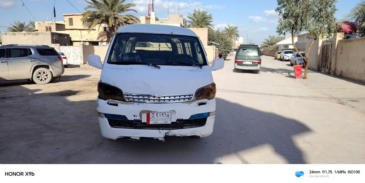 السلام عليكم 14 للبيع موصليه بسم مره ما عليهه اشارة حجز كير ومكينه واكسل جدد تايرات جدد ضفيره جديده مشط ستيرن جديد باتري جديد حداديه ٨٠/٪ السعر 30 وبيهه مجال مكاني النجف الاشرف رقم *********** سنويه عظم
