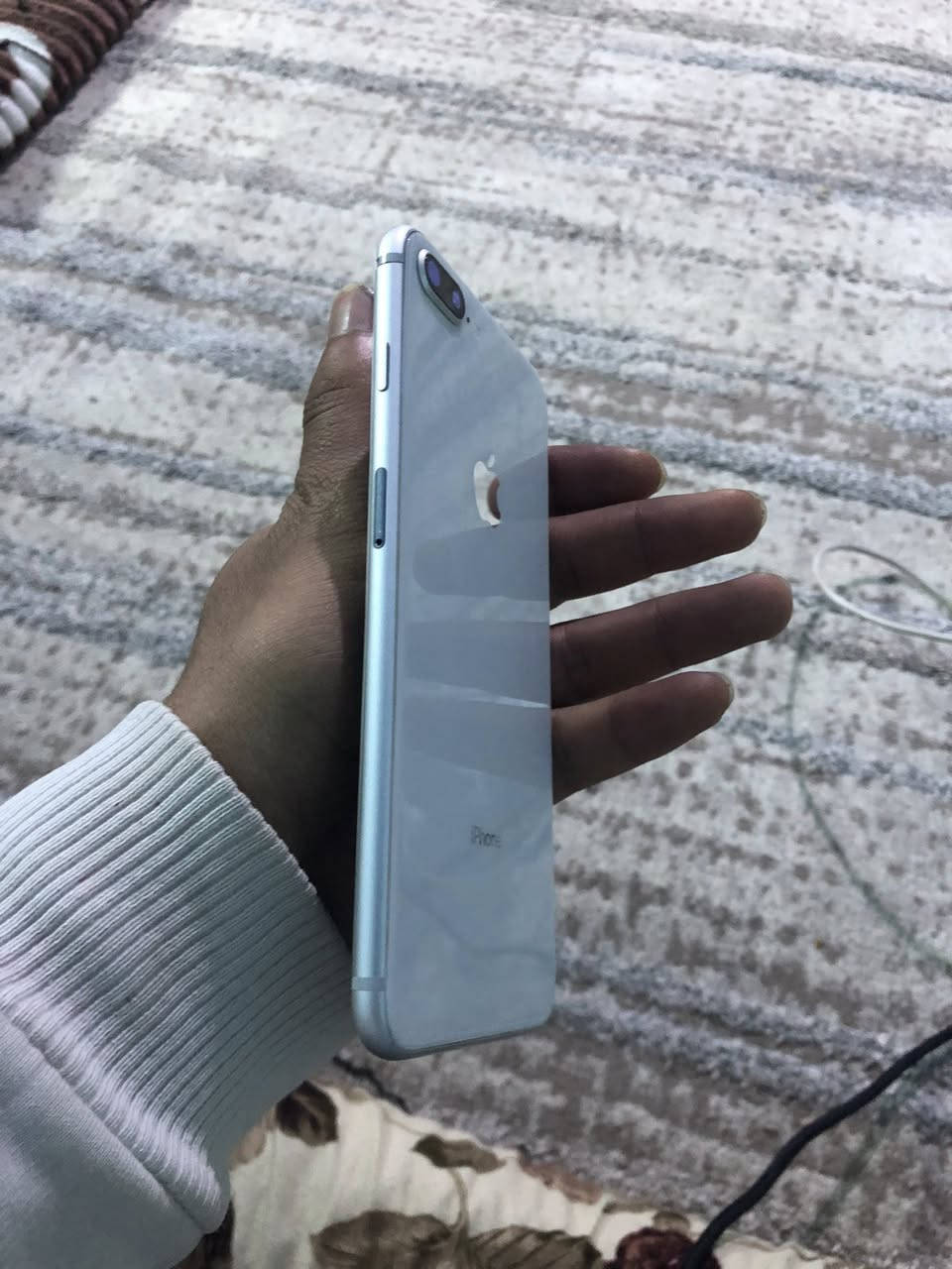 ايفون 8 بلاص كله بلادي ذاكره 64عمر البطاريه 63 بلاديه مايصرف السعر 125  الشراي يتصل ***********
