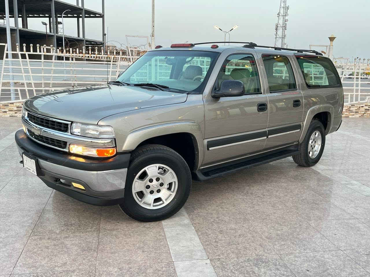 سلام عليكم شوفر ليت مديل 2003 سته برقي كفاله عامه ضربه وكص ونقل جثه وعيب شرعي بيه صبق قطعه وحده فقط والباقي كفاله مكينه 5300 كير 700 جدد تخم تاير حداديه جديده تبريد ثلج دواخل جدد  رقم بغداد مشروع وطني سنويه مجدد 28 تحويل ثاني يوم السياره جاهزه من كلشي السعر 128 رقم الهاتف *********** العنوان البصره
