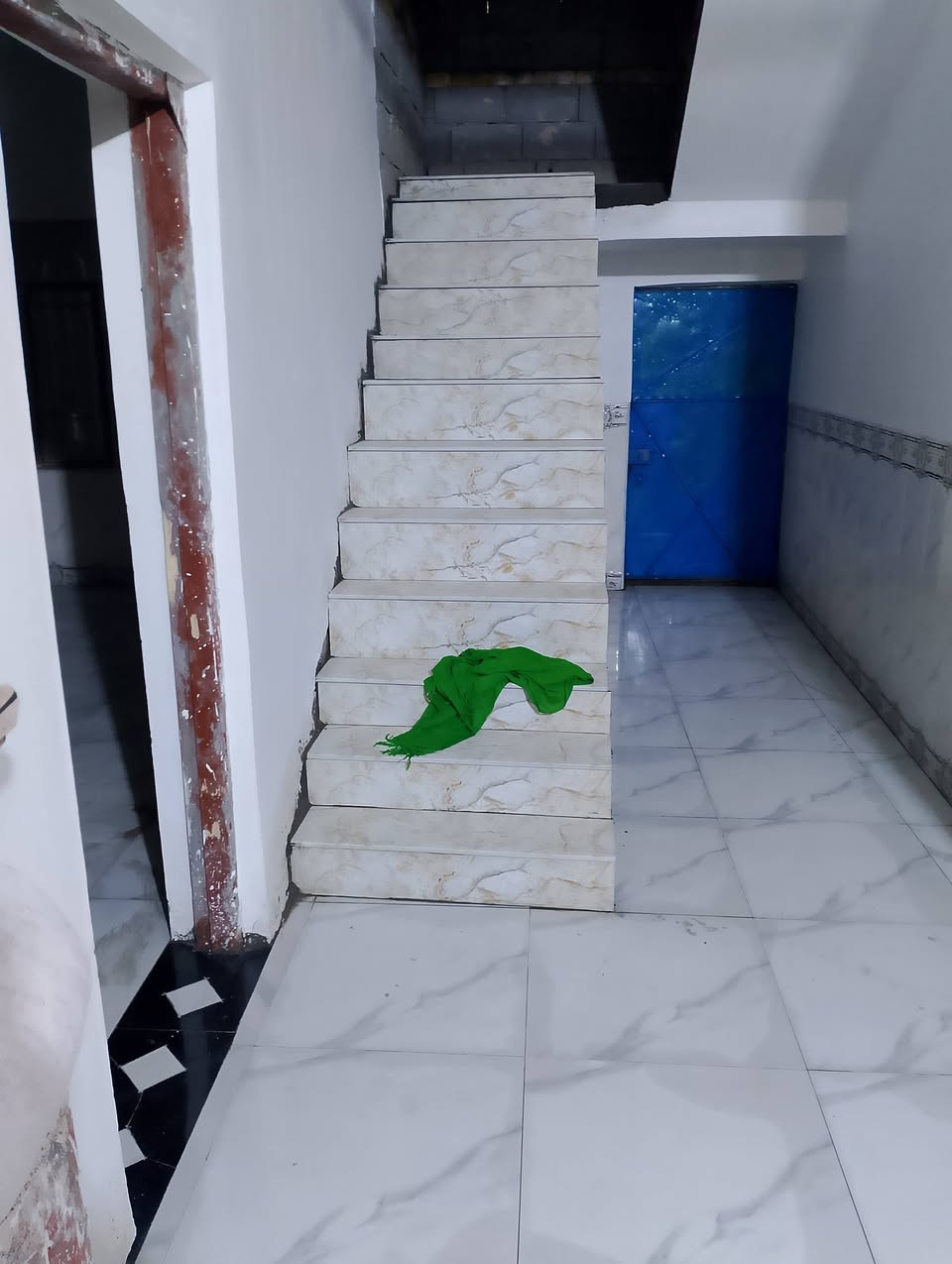 عمي سلام عليكم تطبيك درجة ولىه سراميك انسب السعار  
بل يوميه او بل متر 6 رضي جداري  رقم ***********
