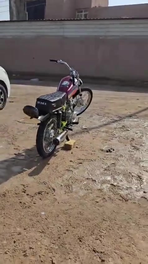 السلام عليكم اخوان دراجه للبيع موديل 23 اوراق.    ***********
