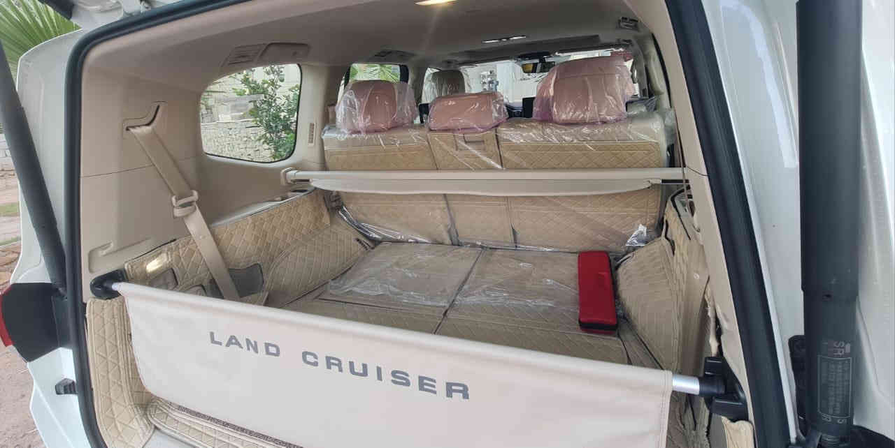 السلام عليكم
Land Cruiser 2024 vx limited 
شركة sas بعدها داخل الضمان
ماشية 8500km
فول مواصفات تنفس طبيعي
مغلفة PPf بالكامل
مع تغليف ارضية كامل 
السعر 830$ 
مكانها الموصل
***********
