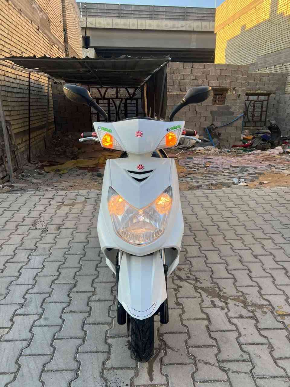 للبيع دراجه سكنس فحل مال رمبه   ماشيه ١٨الف حقيقي كفراته اصليه  محرك بلادي برغي مملعوب بيه كهربائيات كلها شغاله وراقها كامله أوي نقص مابيها السعر (٧٥٠》الف العنوان بغداد الكرخ الاتصال على الرقم ***********
