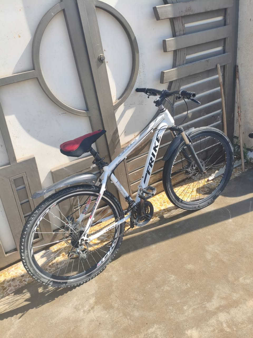 للبيع حجم 27 كير شقل صطاب شقل سعر 70


**إذا كنت صاحب هذا الإعلان وتريد حذفه لأي سبب، رجاءا أرسل رسالة إلى الدعم الفني**