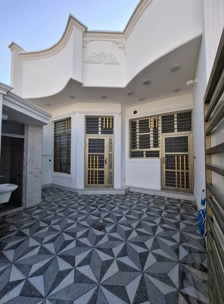 السلام عليكم / بيت للبيع 🏡🏠
✅️ البيت مساحته 125 متر
✅️الوجه 6.25
✅️والنزال 20
✅️بناء طابوق 2026
✅️يحتوي على غرفة نوم وحده وصاله وأستقبال ومطبخ
 ✅️وصحيات داخليه وخارجيه غربي وشرقي
✅️أرضيه بورسلين Eva 65×65
✅️جمسمبورد مغربي الكل البيت 
✅️اناره داخليه وبنكات وثريات 
✅️وبردات الكل البيت 
✅️جام 6ملم 
✅️الشارع 10 متر ثاني فرع عن التبليط
وخلفه شارع 30 شارع السد الرأيسي وتبعد عن المدرسه الحكومي 90متر
✅️طابو زراعي سند ومقدم معاملة
✅️ الطابو الصرف ومستلم وصل 
✅️ السعر 62وبي مجال بسيط
ملاحظة /  يوجد قطعة مساحتها ١٢٥ للبيع مجاور البيت
المكان .. الفلوجة حي جبيل مجاور شارع المضيف 
وقرب سد الفلوجة
للأستفسار الأتصال او الواتساب 
***********
***********
#العراق #CapCut #اكسبلور #الشعب_الصيني_ماله_حل😂😂 #

