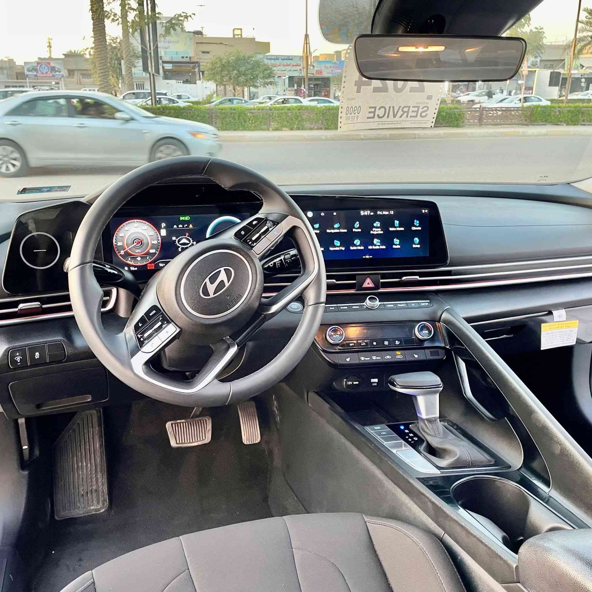 السلام عليكم بيع مستعجل على العمليه ونبي 

النترا امريكي 2024 وارد امريكي فول مواصفات سياره حلوه ما طالعه بيها السعرر 115 
المكان بغداد 
الهاتف ***********
الرقم الثاني ***********
