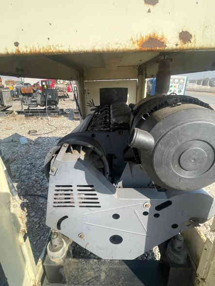 مولد دويز 914حلواني نوزل قلم 47KVA شركه مامفتوح برغي بي شرط لا صرف ولا بخار ***********
