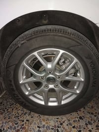 يوكومهو • 235/65/17 • نضاف