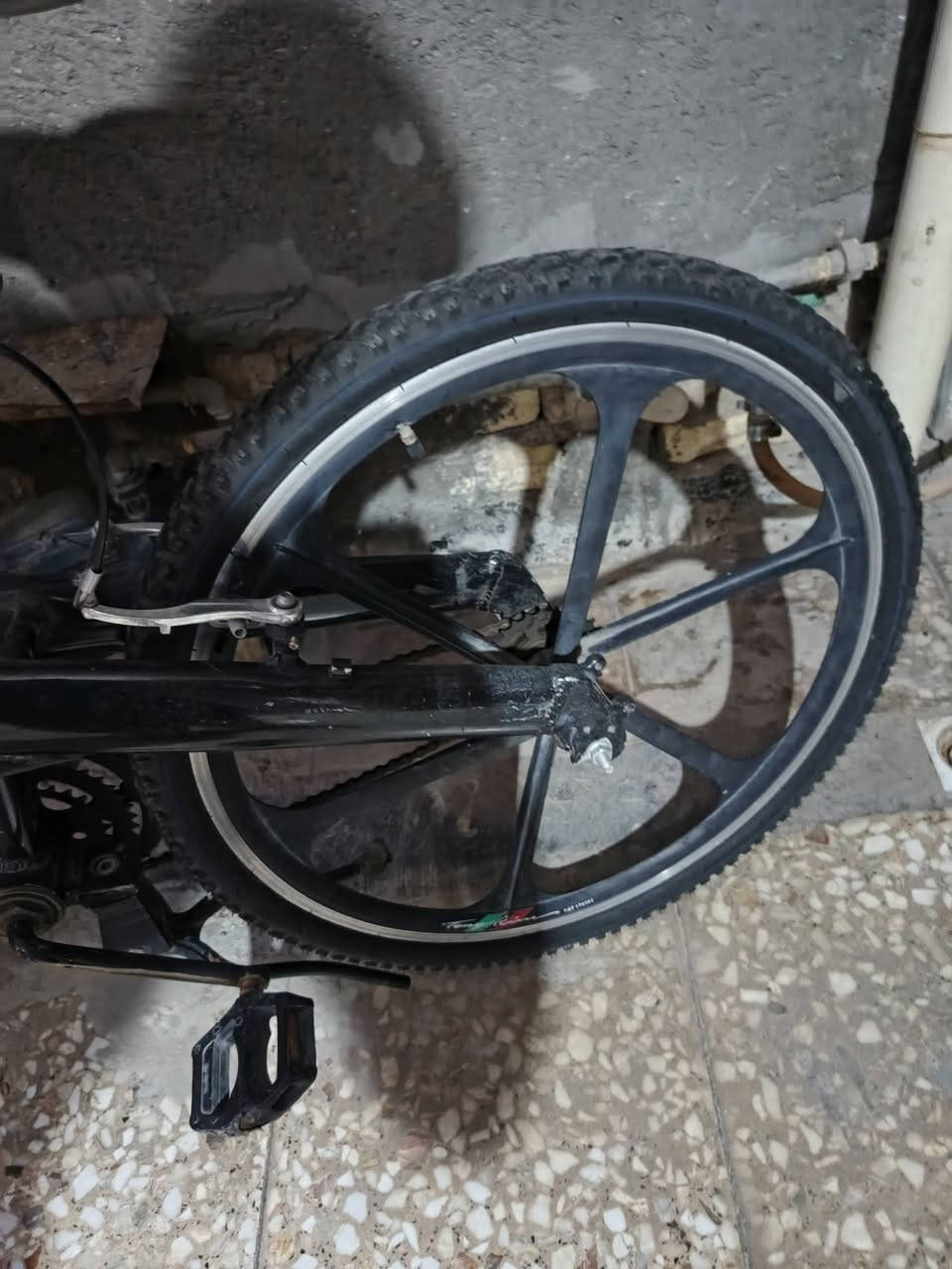 السلام عليكم
بايسكل ياباني جبلي للبيع
تايرات جدد 
ويل كب مثل مواضح بالصور 
دبلات 
السعر 80 وبي مجال للشراي
الاتصال على هذا الرقم
***********
متوفر واتساب
