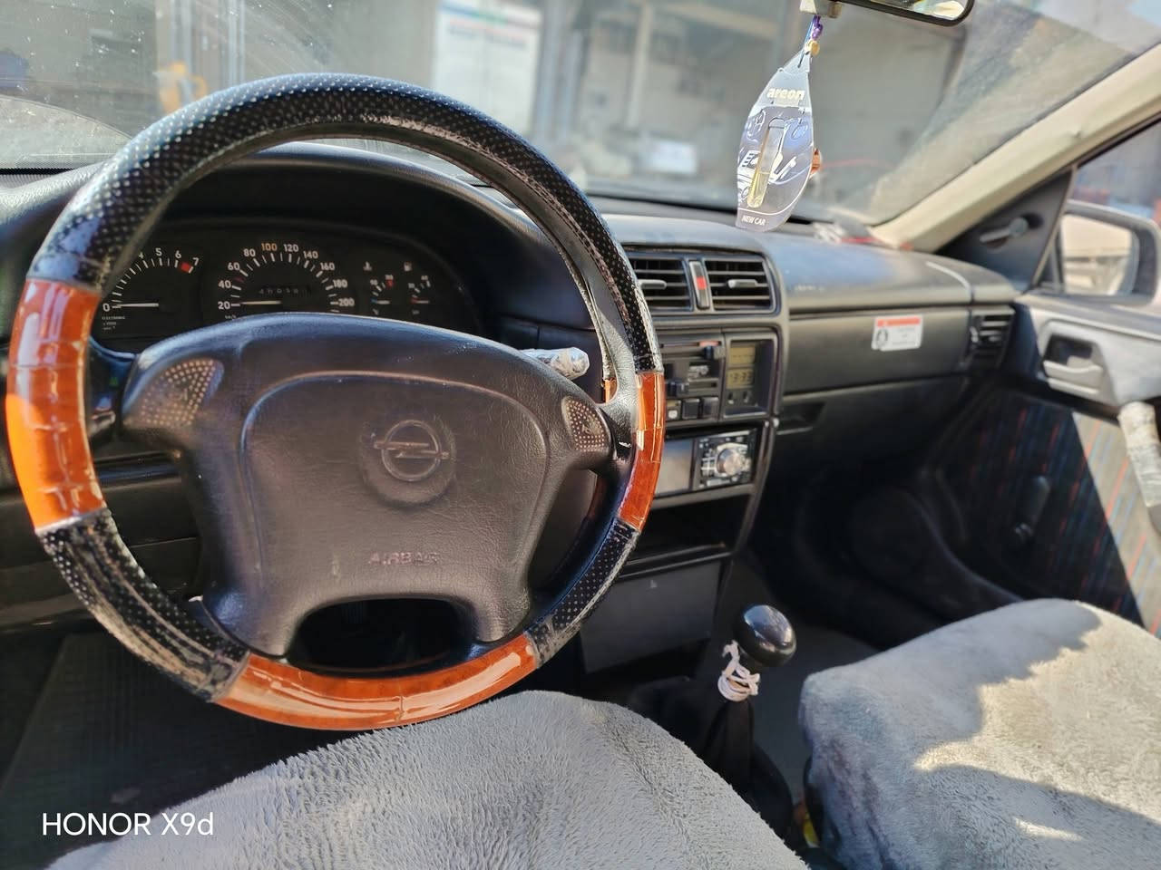 موديل 1994 قفل ٤٢
***********
