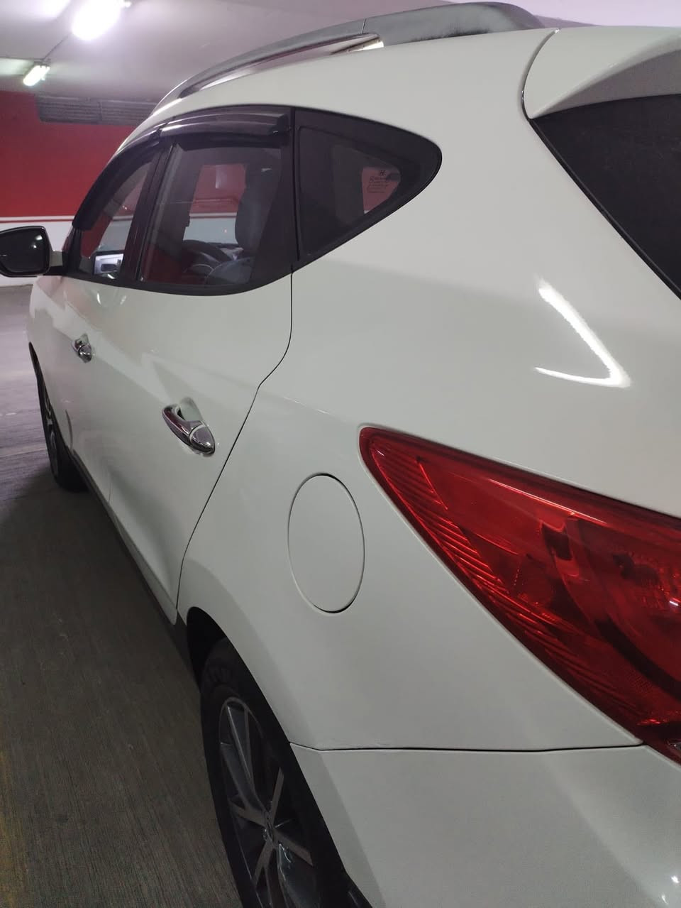 السلام عليكم  للبيع توسان 2011خليجي مكفوله من الصبغ والضربه تبديل جاملغ امامي فقط اصلي ماشيه 163محرك وكير شركه صيانه تبريد ومنضومه الوقود جديد باتري وتايرات جدد الشراي يخابر ويتدلل السعر 137وبيها مجال الاتصال بلرقم 
***********
