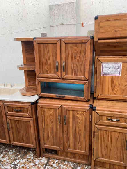 كاونتر صاجي 5قطع سنك مرمر طبيعي نضيف جدا مابي يي ضرر العنوان بغداد الدورة الطعمه الشراي يتصل*********** بغداد
