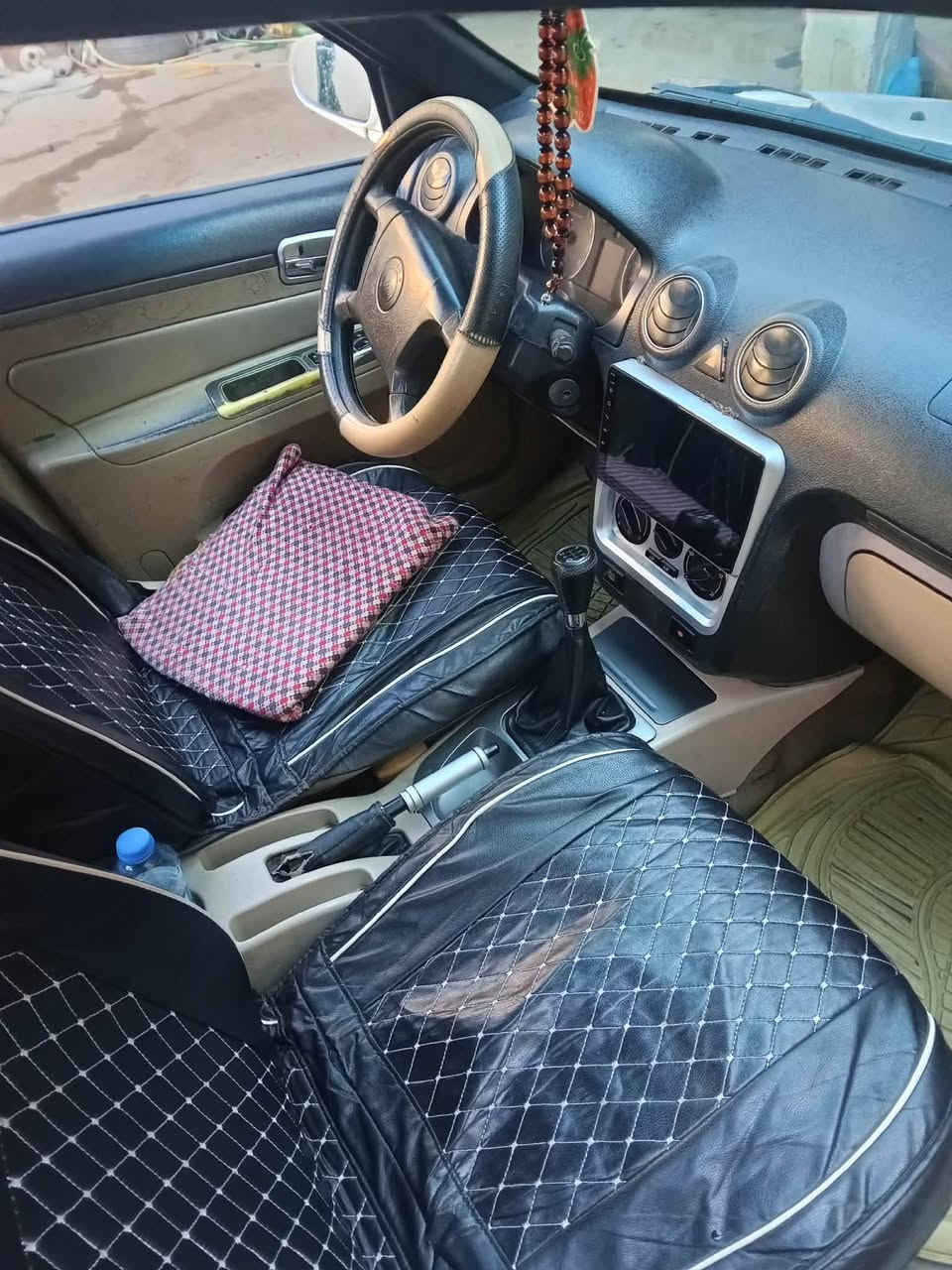 سيكي للبيع مديل 2012 سنويه ما صاقطه بيه قطعتين صبغ السعر 45 وبيها مجال ***********
