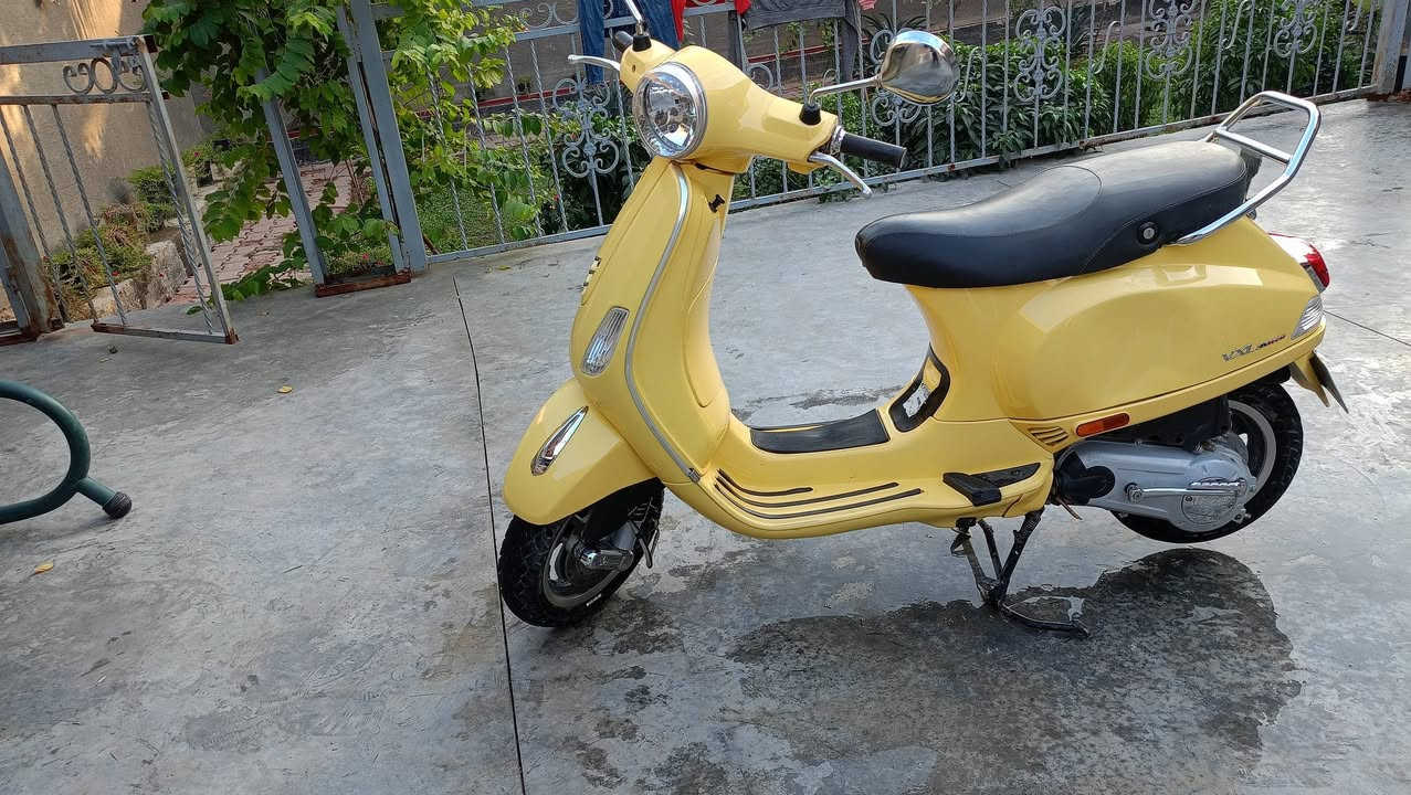 سلام عليكم دراجة للبيع الإيطالي مرقم اسمه فيسبا مديل 2023سعره 1800
مليون وثمانمئه رقم الهاتف *********** السماوة
