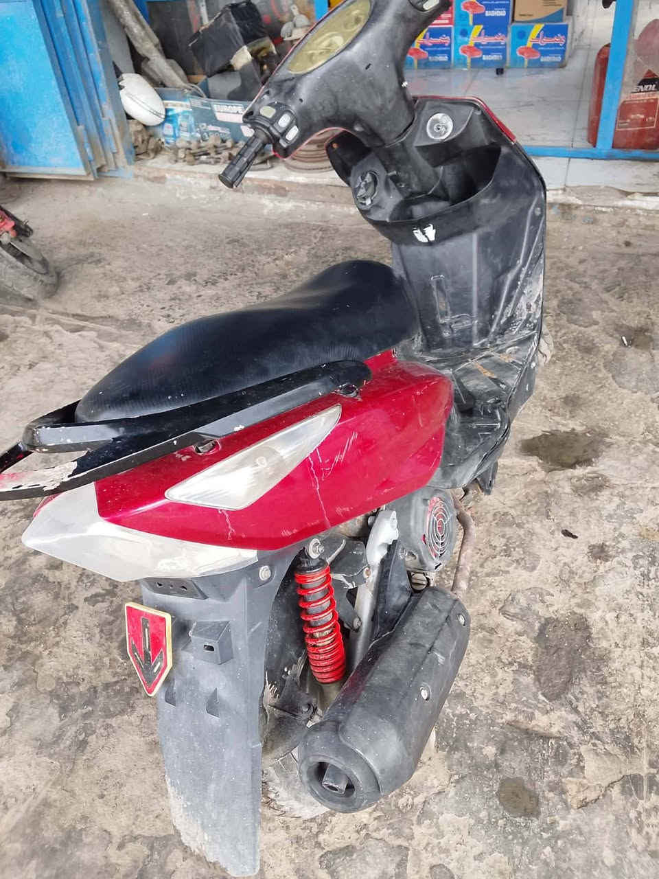 سلام عليكم ثعلب جي تي ار مكينه تخبل شلعه شك الكاع معدل يخبل كهربائيات كلها شغاله اوراق موجودة مابيها اي نقص سعرها 350 بيها مجال مكاني الرئاسه مال عبيدي بشارع20 رقم ***********
