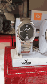 تم وصول ساعات اصلية
للحجز  واتساب  ***********
