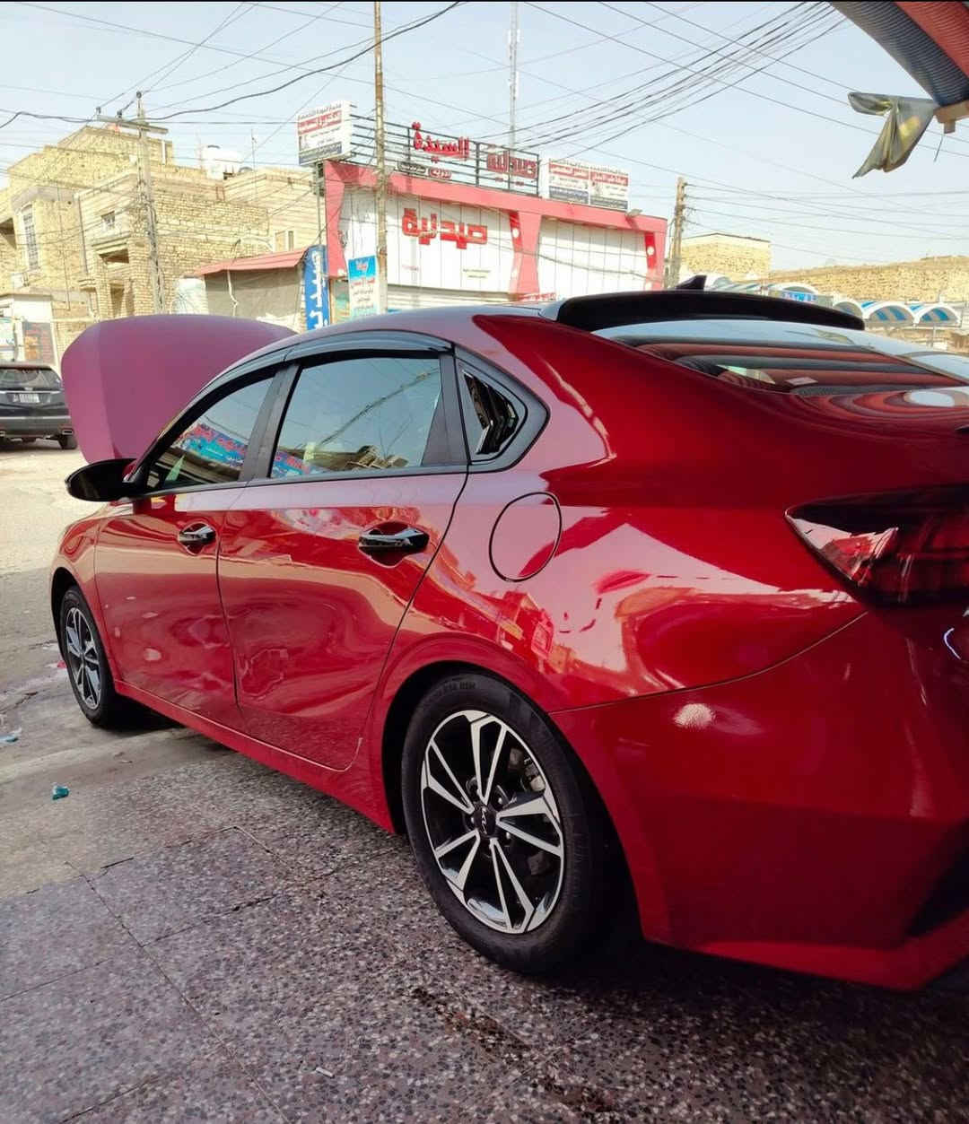 السلام عليكم
للبيع كيه فورتي موديل ٢٠٢٤ 
عداد المسافه ١٧ الف 
حادثها قطعه وحده جاملغ السايق مبدل ومصبوغ والبنيد بي شويه صبغ فوك لايت 
السعر ١٥٨ $ وبيها مجال للشرايه الطيبين 
العنوان بغداد الدوره هور رجب 
رقم الهاتف *********** انتصال +وتساب
