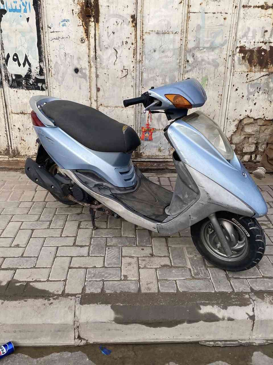 بريز ياباني مال رمبة كلهة بلادي مكفولة كلهة شغالة والمكينة خرسة سعر ٦٥٠ مكان مدينة الصدر رقمي ***********
