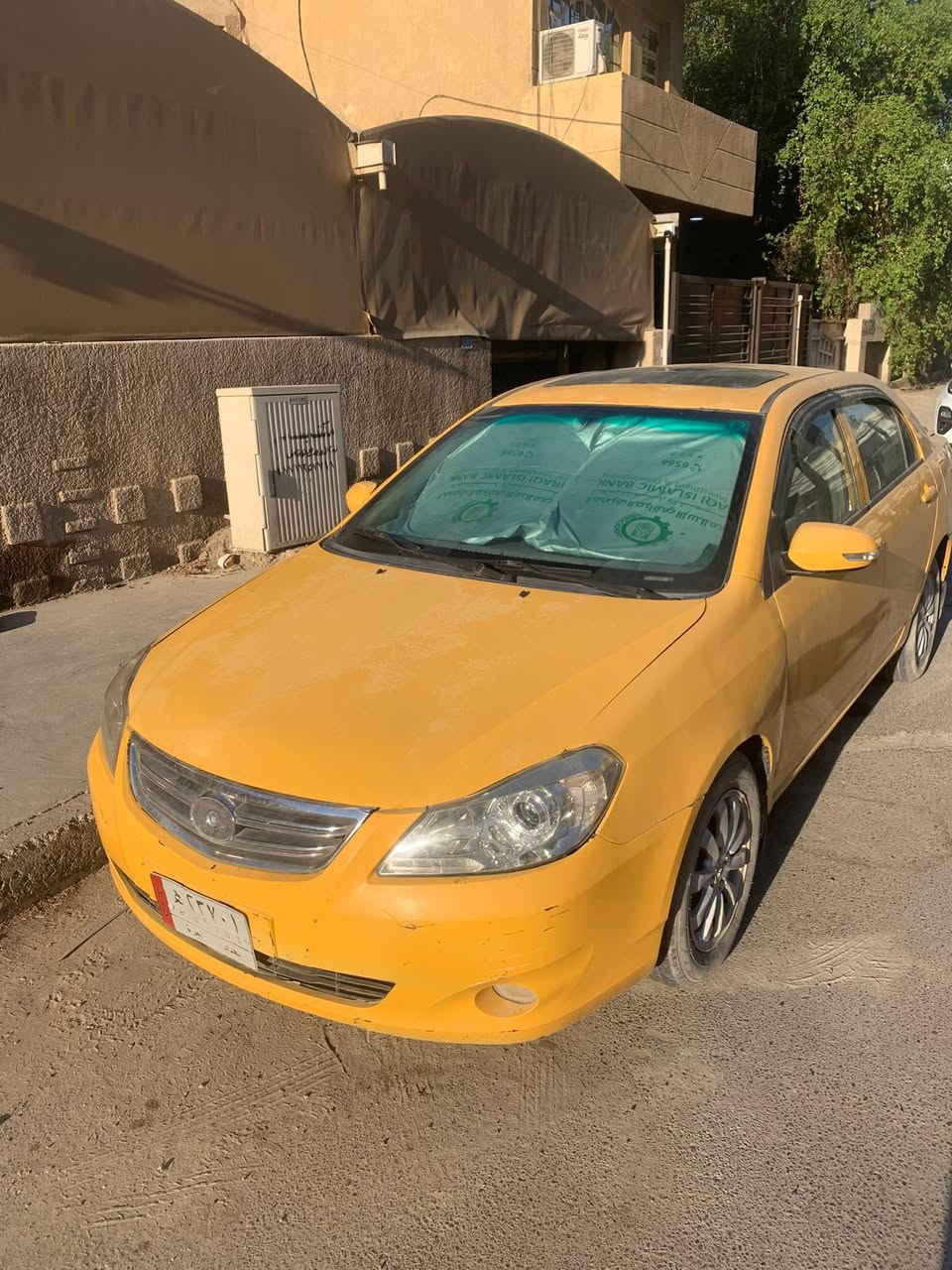 سلام عليكم BYD للبيع  بيهه مكينه كورله نحله 1800تبريد شغال ثلج صدر امامي وخلفي جديد تايرات جدد باتري جديد سنويه الحد 2027 سياره بأسمي وتحويل ثاني يوم  سياره مكفوله من البنيد للبنيد  بيهه شخط خفيفه اخوي ضربها من يجيب صمون  امنه الله ورسوله 
السعر 36 وبيهه مجال للطيبين
رقم للتواصل   ***********
