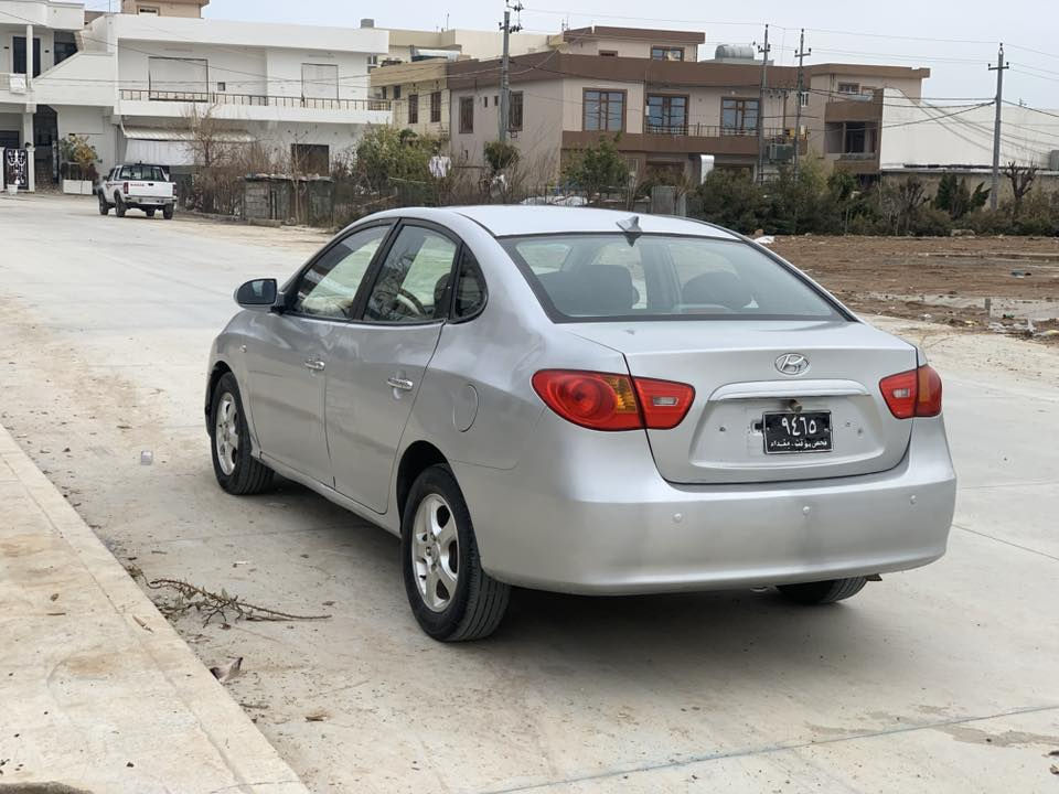 ‎هۆندا ئاڤانتی ڕەنگی سلڤەر 2008 نرخی خوار هەموو بازاڕ
‎مەکینە ١٦ ی دکشن بەرز‎‎سەقفی بەشەرت بێ بۆیاخ و 
‎
‎گیر و مەکینە بەشەرت
‎
‎جامی پێش و دوای هەلگیراوە
‎
‎تەقە و ڕەقەی بەشەرت مەسرەف کراوە  
42گەلا
***********
