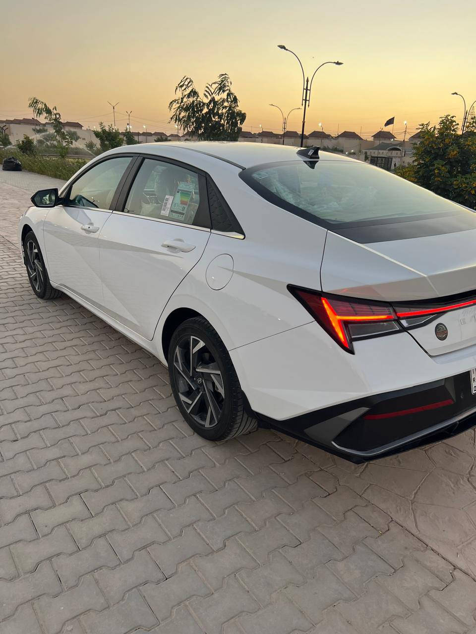 (النترا 2024 خليجي محرك 2.0L)
السيارة كفاله عامة 
نضيف استخدام شخصي 
ماشيه 30 الف كيلو
لون ابيض
السيارة رقم نجف بأسمي
 تحويل ثاني يوم

مواصفات السيارة 
بصمه 
تبريد 
تدفئه 
شاشة 
كامره
حساسات 
فتحه سلايد 
اضواء ليد امامي خلفي 
حساس وشاشة
مثبت سرعة 
بصمة ابواب 
دخول ذكي
اضواء ترحيبيه
شاشة ذكية 
تحكمات استيرن 
وباقي المواصفات معروفه

للاستفسار: ***********
