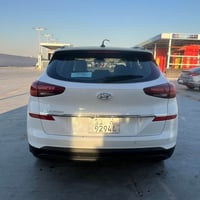 توكسان خليجي 19 فول مواصفات  أبيع على حادثها الي بلصوره مصلح محتاج صبغ...