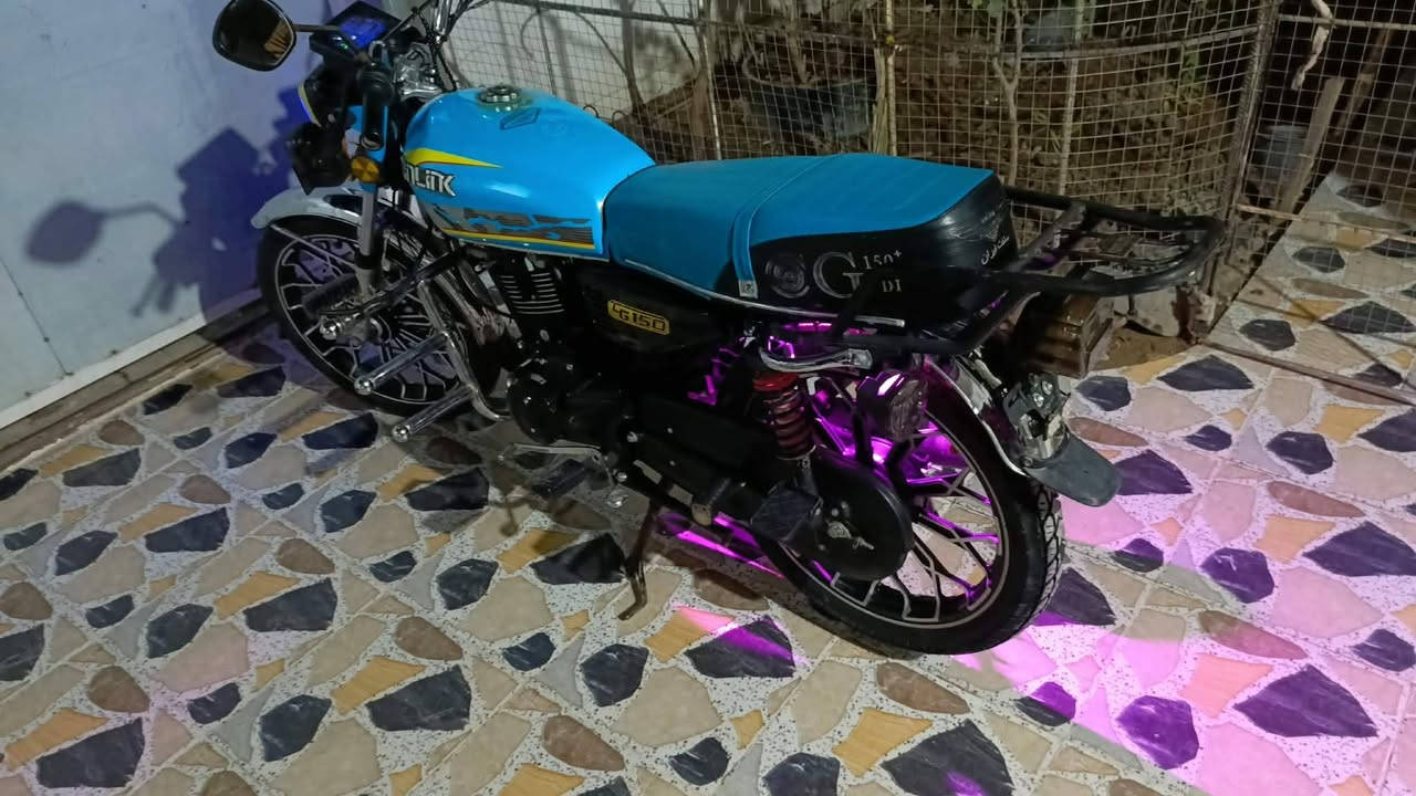 دراجه سيفان موديل 24 مكفوله كفاله عامه محرك 200 سيسي اوراق كامله دراجه نضيفه بمعنه  الكلمه كهربائيات كامله اي استفسار خاص ***********
