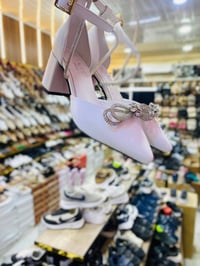 ملابس • حسن المعاملة • أسعار مناسبة