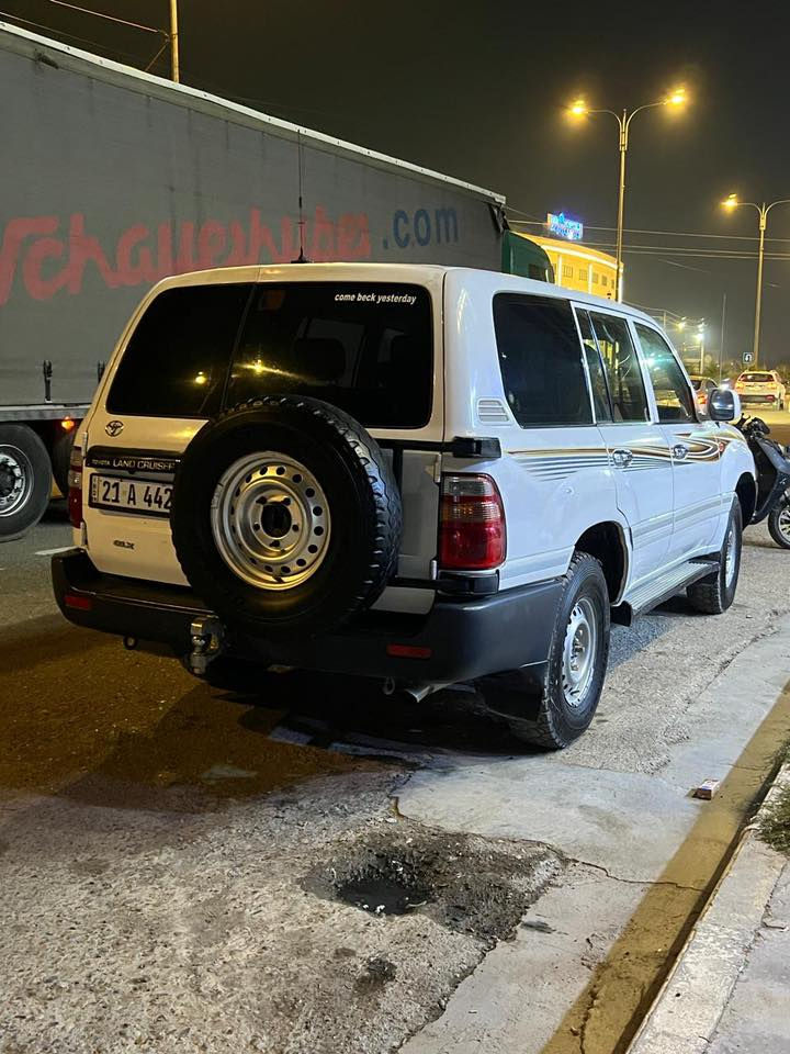 مۆنیکا ٢٠٠٠
تەحویل ئەسڵ
فول عادی
چوار تایەی لۆک
گێڕو مەکینەو دەبڵ ئەکسل بەشەرت
یەک پارچە بۆیاخ بێ ناو گرتن
سعر ١١٧ گەڵا و مەجال 
***********
